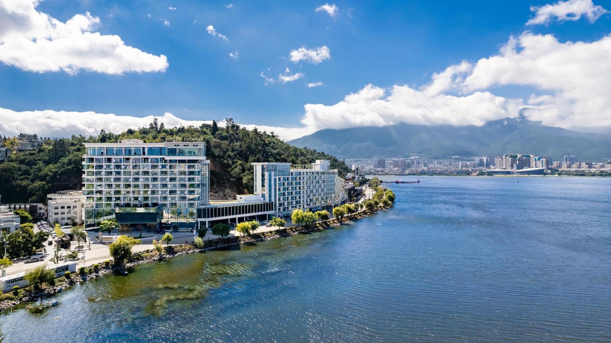 Hotel Indigo Dali Erhai, an IHG Hotel Bagian luar foto