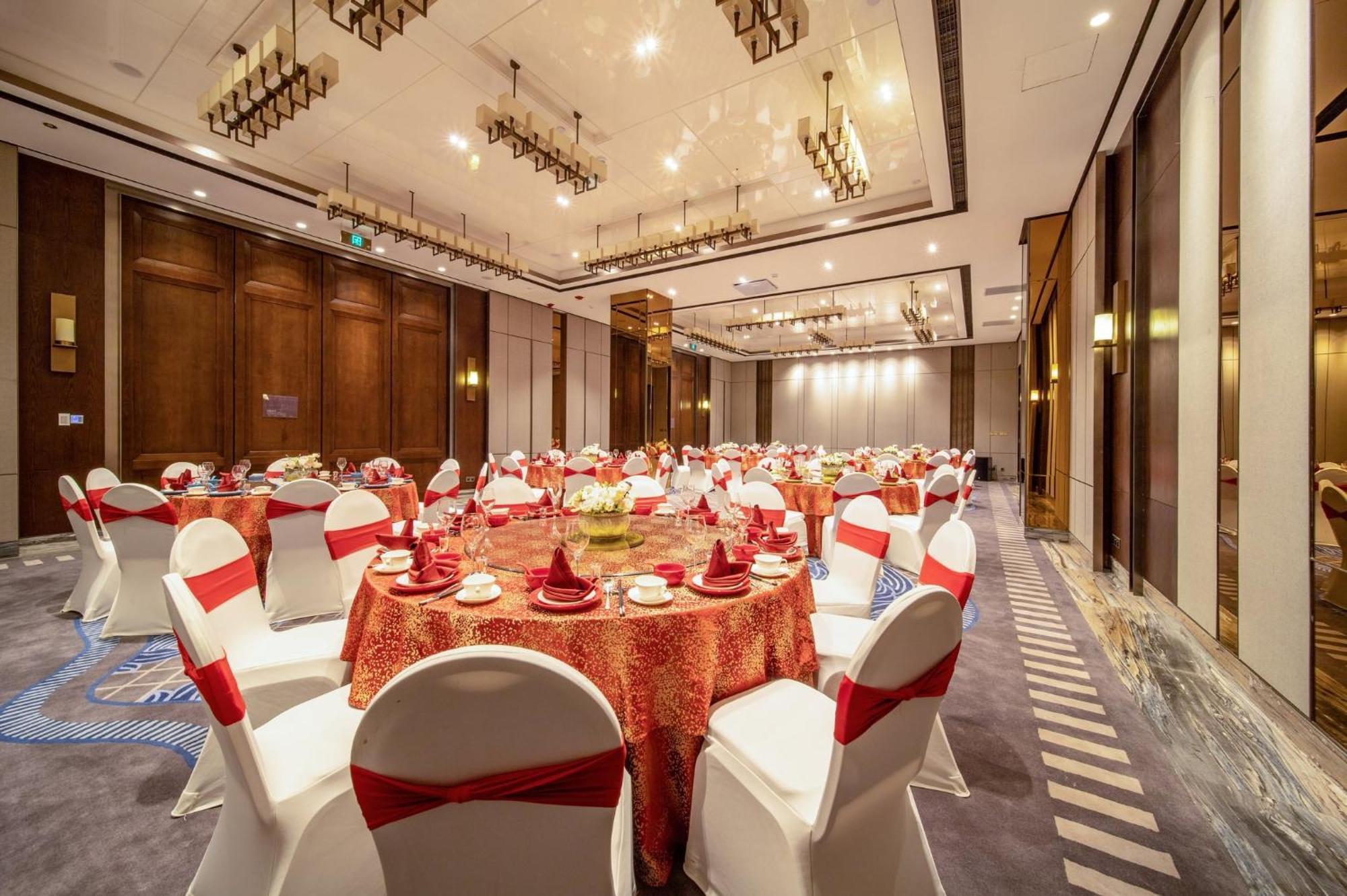 Hotel Indigo Dali Erhai, an IHG Hotel Bagian luar foto