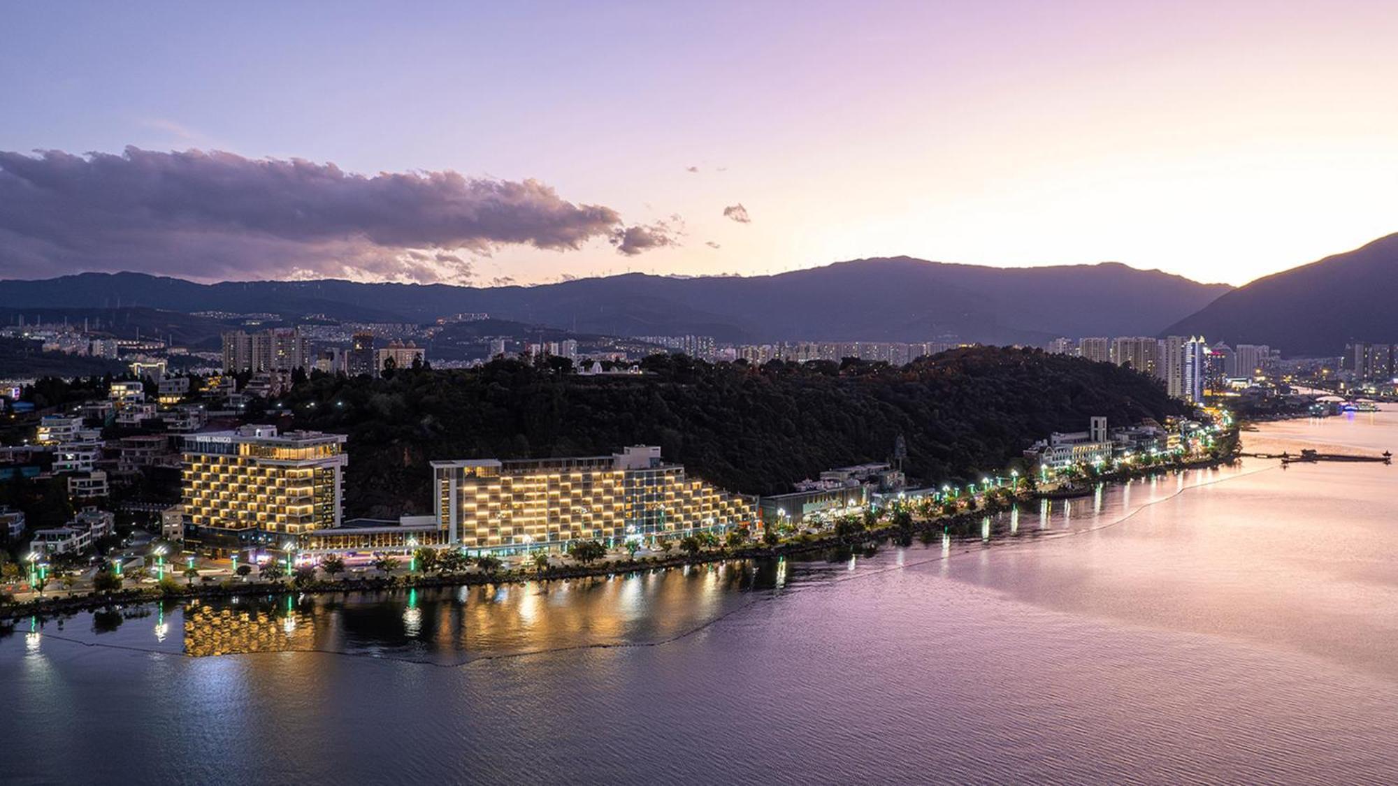 Hotel Indigo Dali Erhai, an IHG Hotel Bagian luar foto